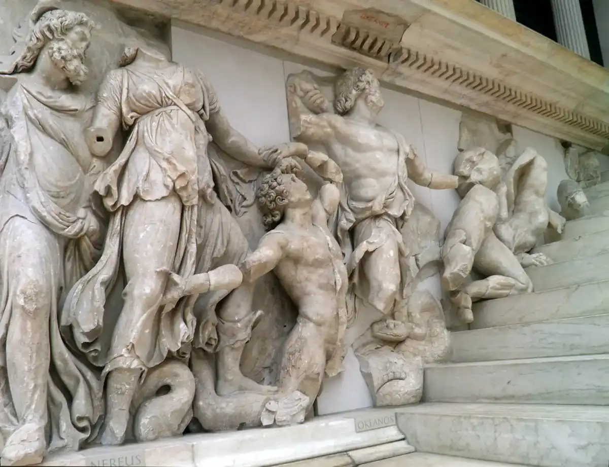 Pergamon-altaar, friesfragment